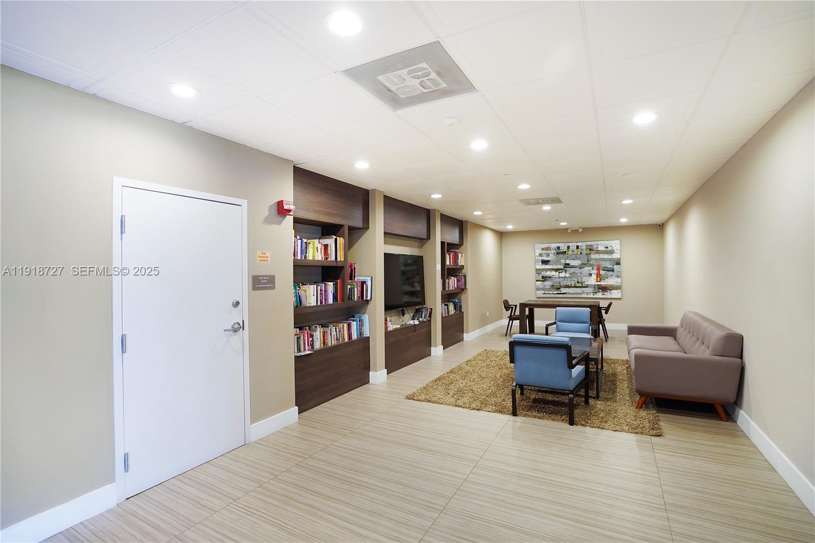 3675 N Country Club Dr # 2201