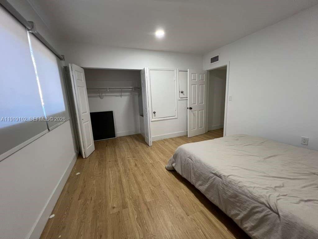 1480 NE 151st St # 101