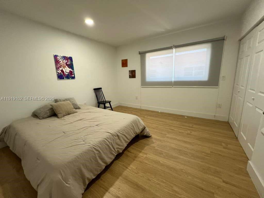 1480 NE 151st St # 101