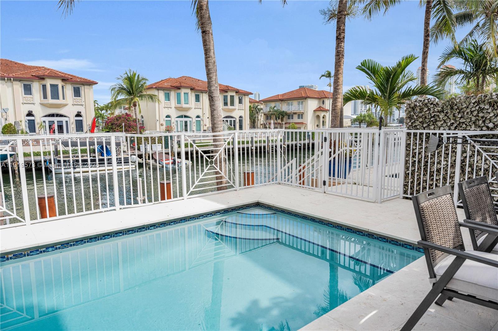 3907 NE 170th St # 3907