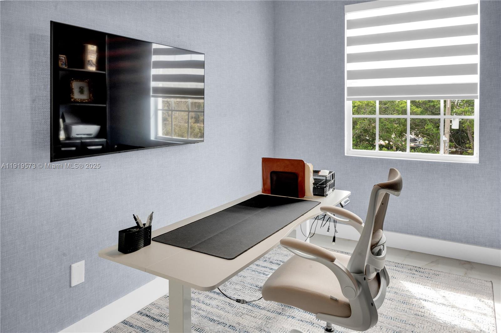 3907 NE 170th St # 3907