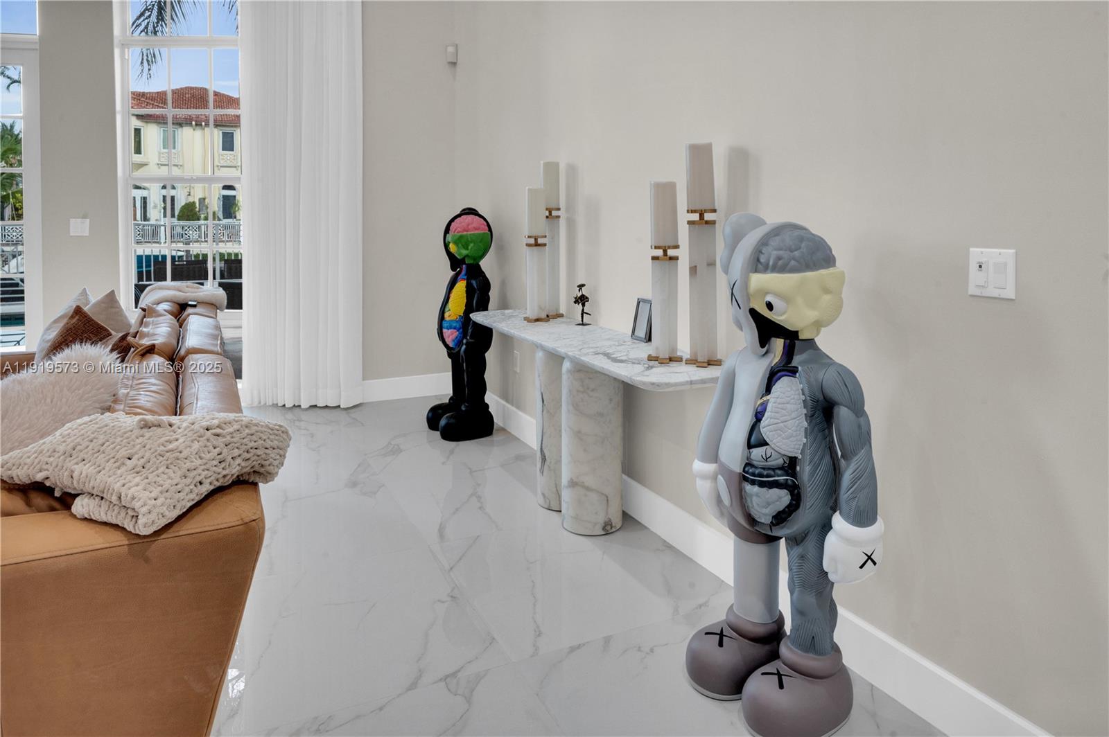 3907 NE 170th St # 3907