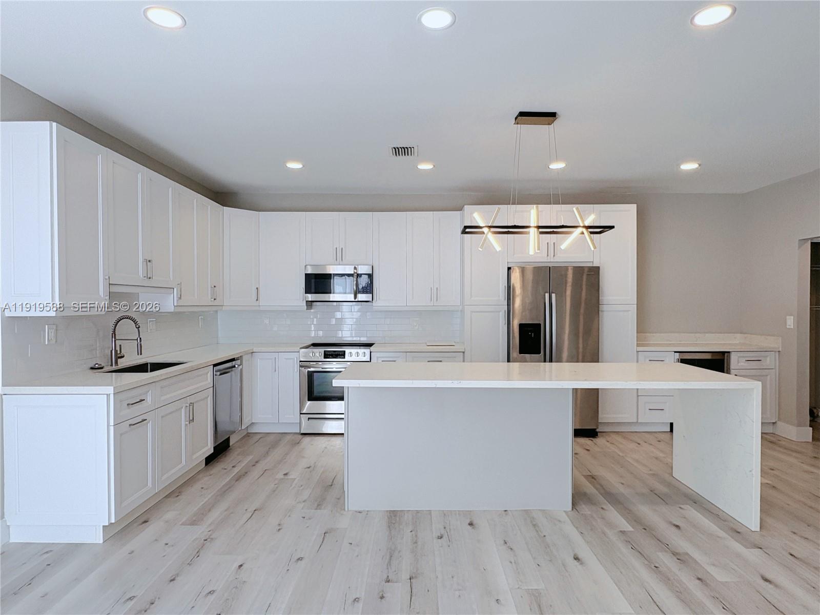 935 Lemonwood Ct Unit: -