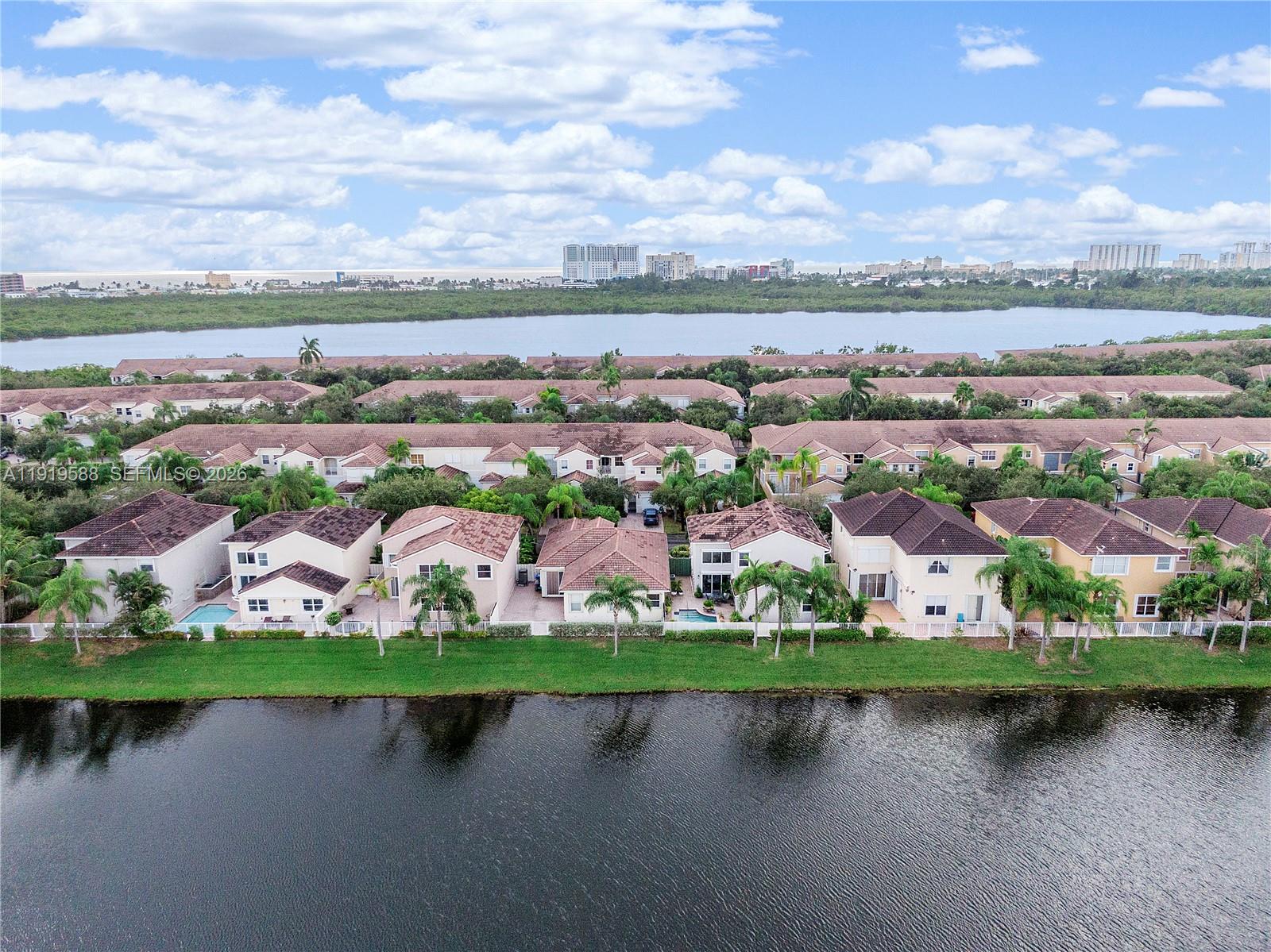 935 Lemonwood Ct Unit: -