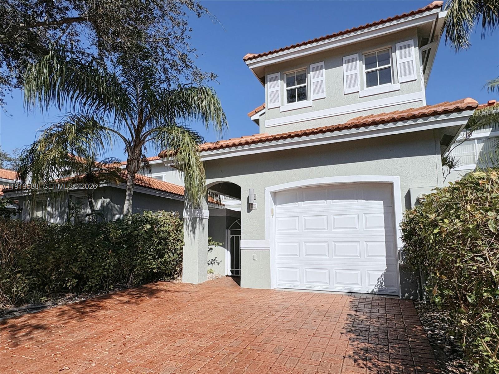 935 Lemonwood Ct Unit: -