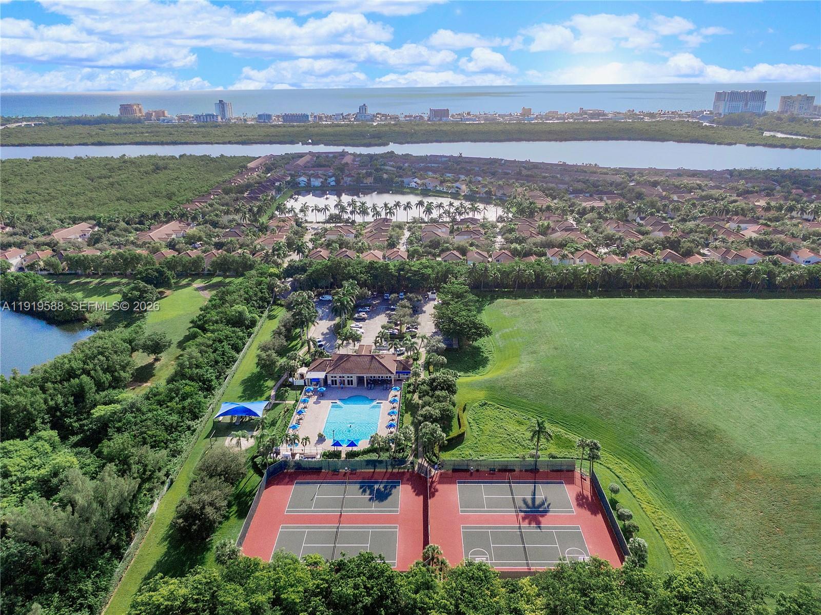 935 Lemonwood Ct Unit: -