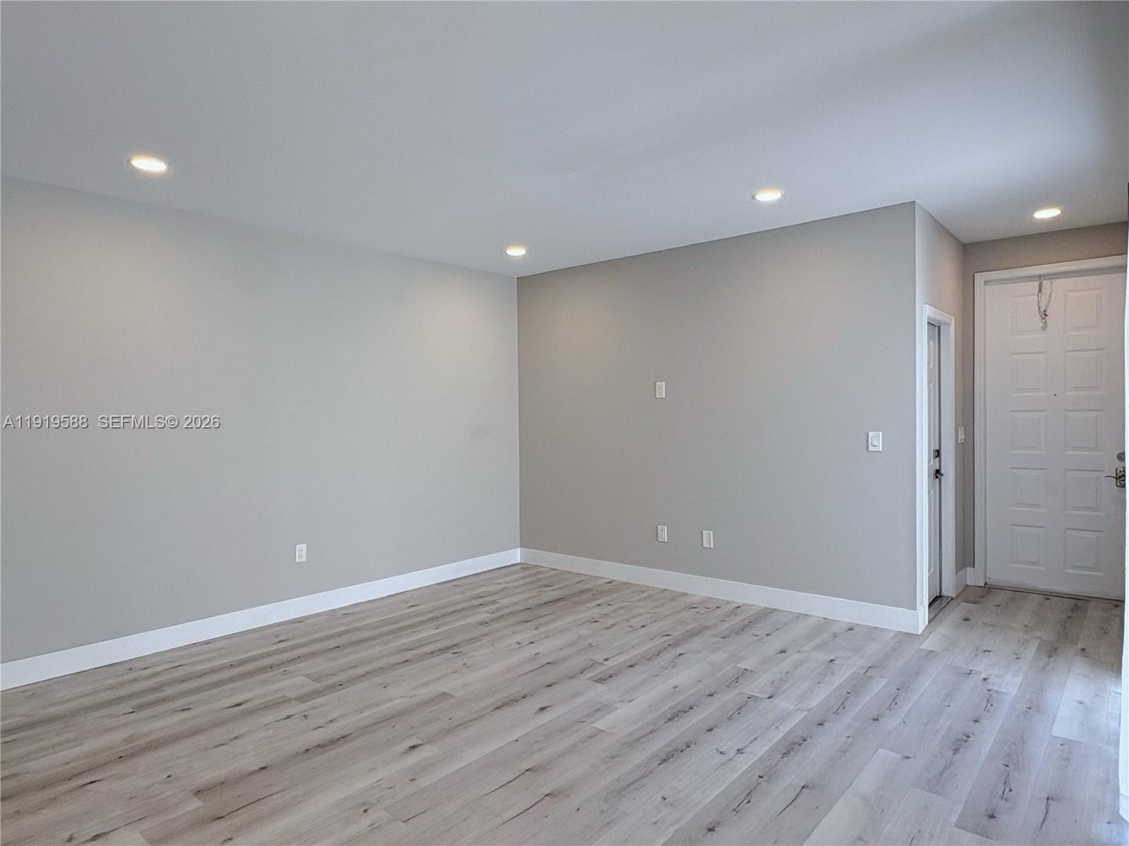 935 Lemonwood Ct Unit: -