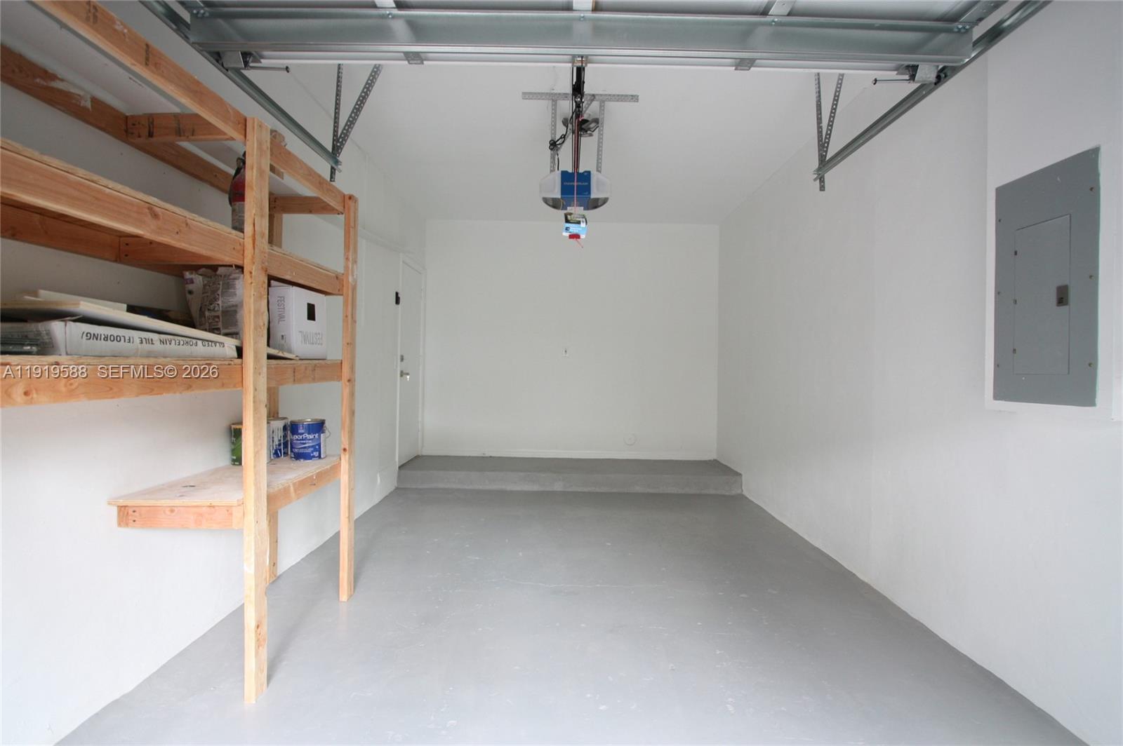 935 Lemonwood Ct Unit: -