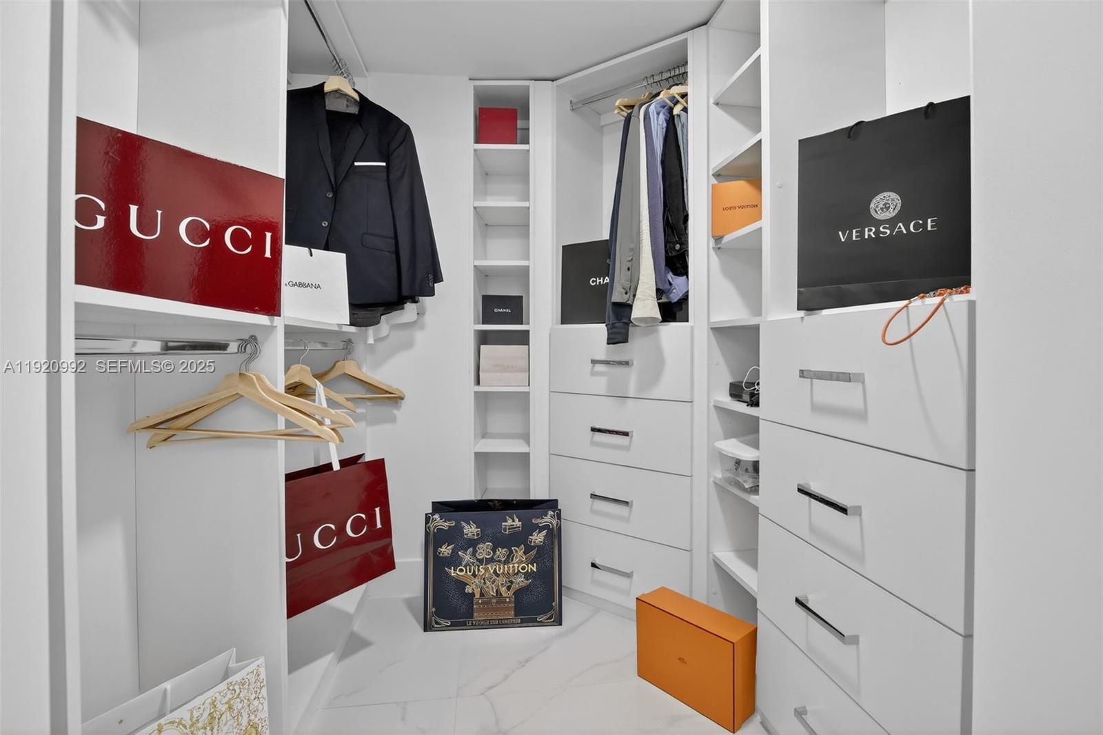 19101 NE 36th Ct # 402