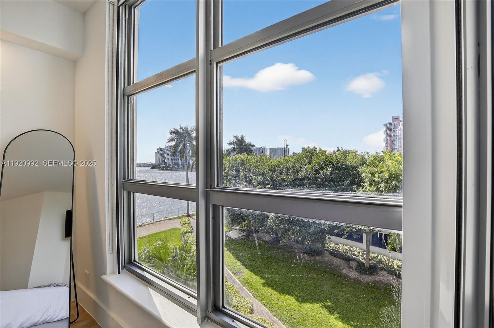 19101 NE 36th Ct # 402