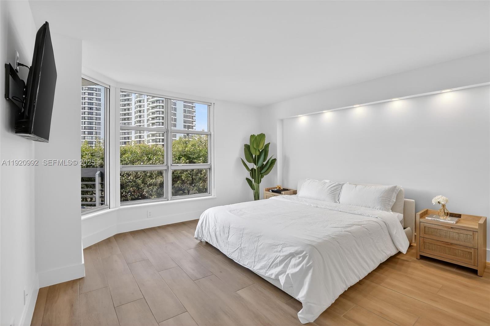 19101 NE 36th Ct # 402