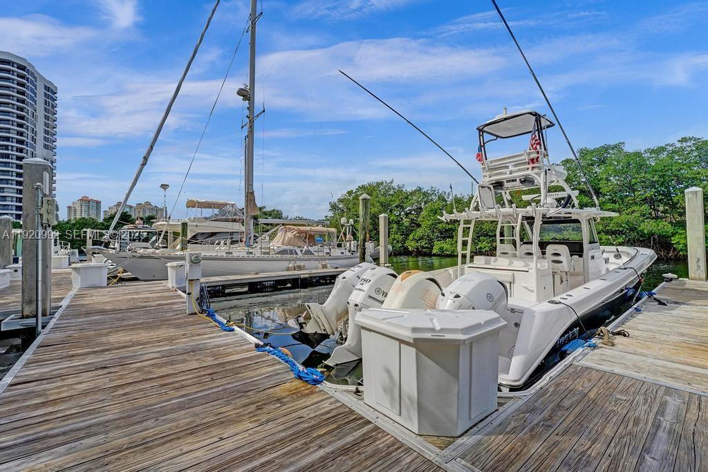 19101 NE 36th Ct # 402