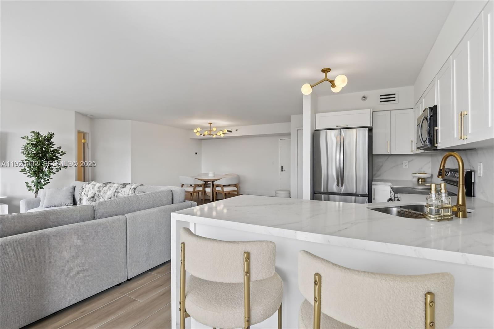 19101 NE 36th Ct # 402