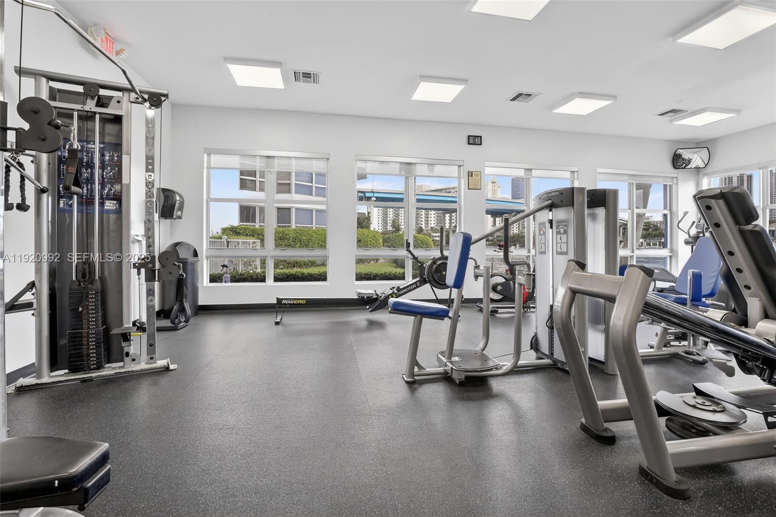 19101 NE 36th Ct # 402