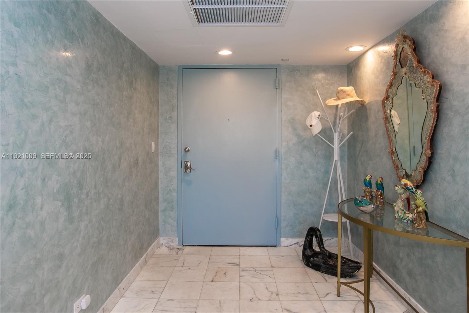 1800 NE 114th St # 603