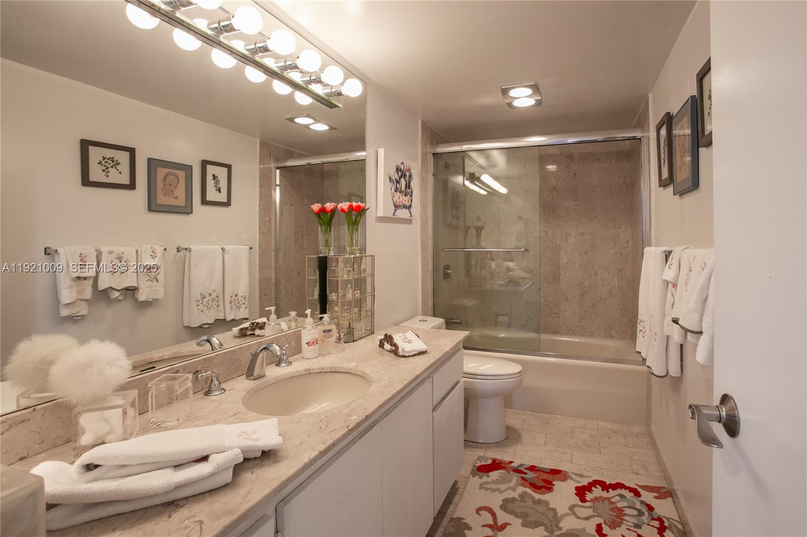 1800 NE 114th St # 603