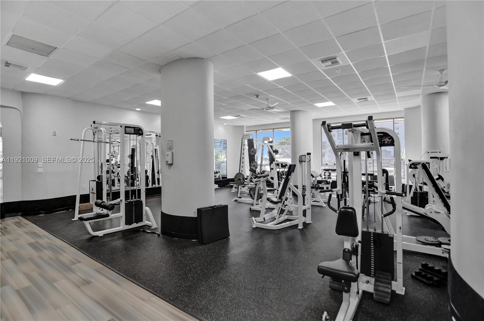 1800 NE 114th St # 603