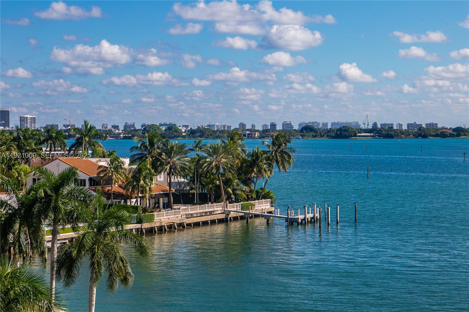 1800 NE 114th St # 603