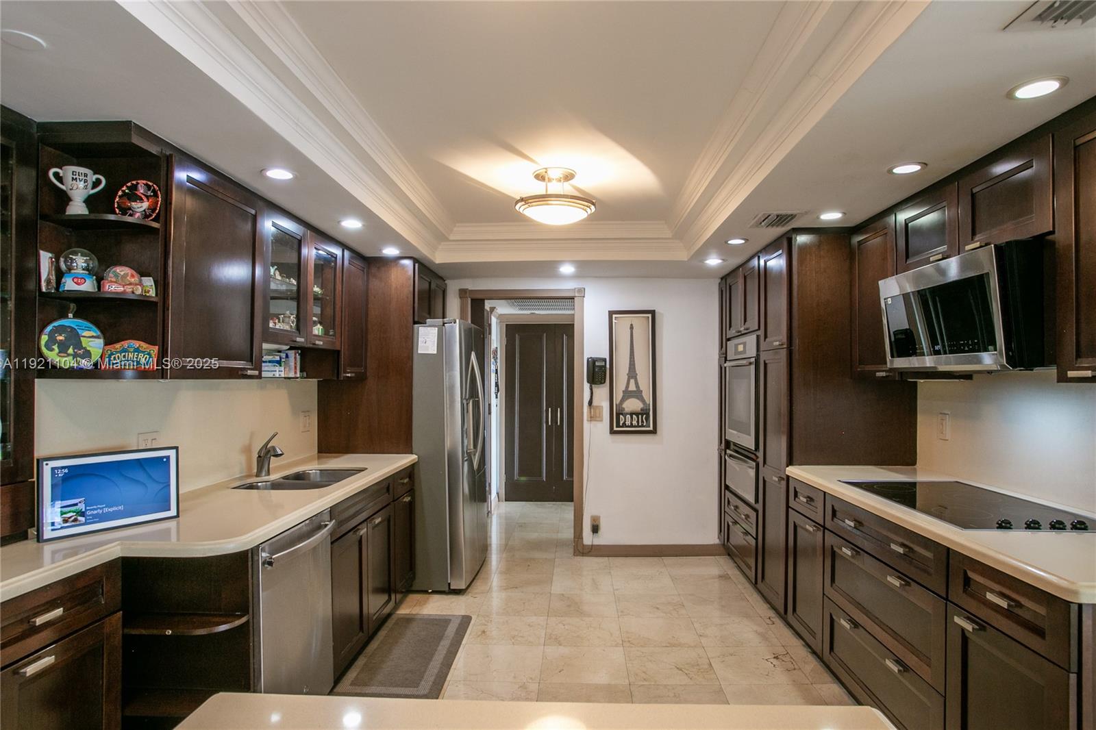 1800 NE 114th St # 2105