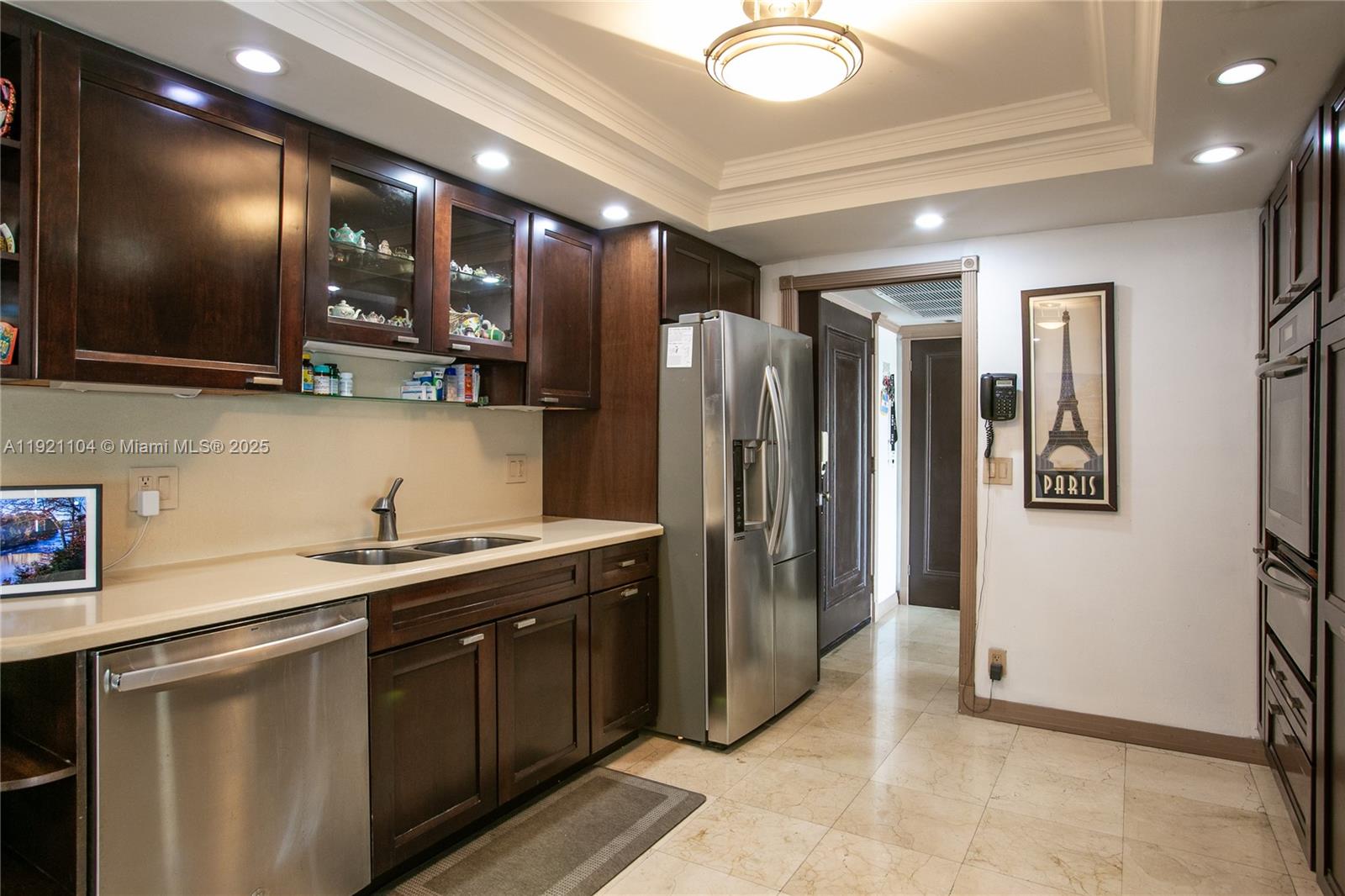 1800 NE 114th St # 2105