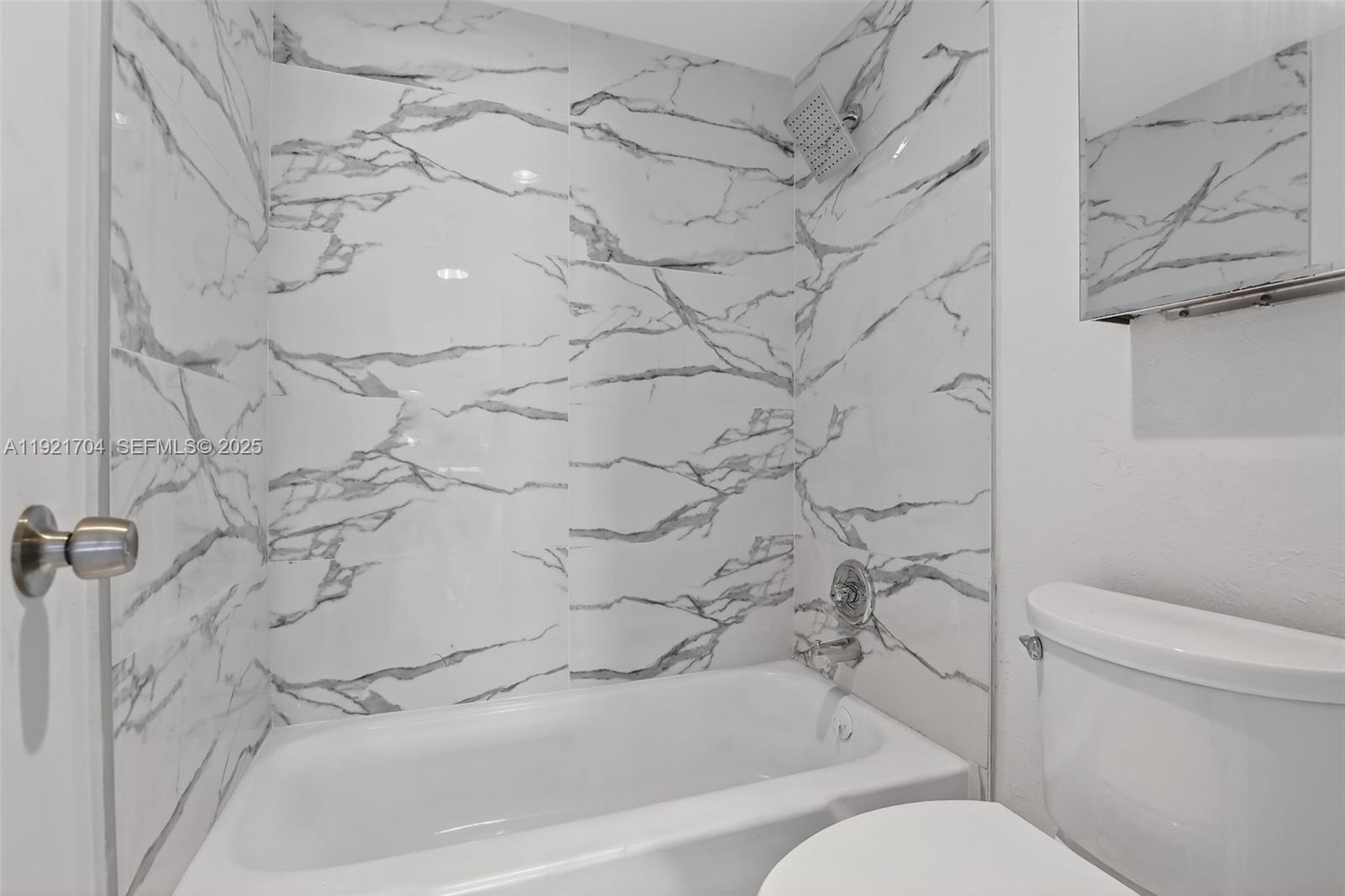 300 Bayview Dr # 308