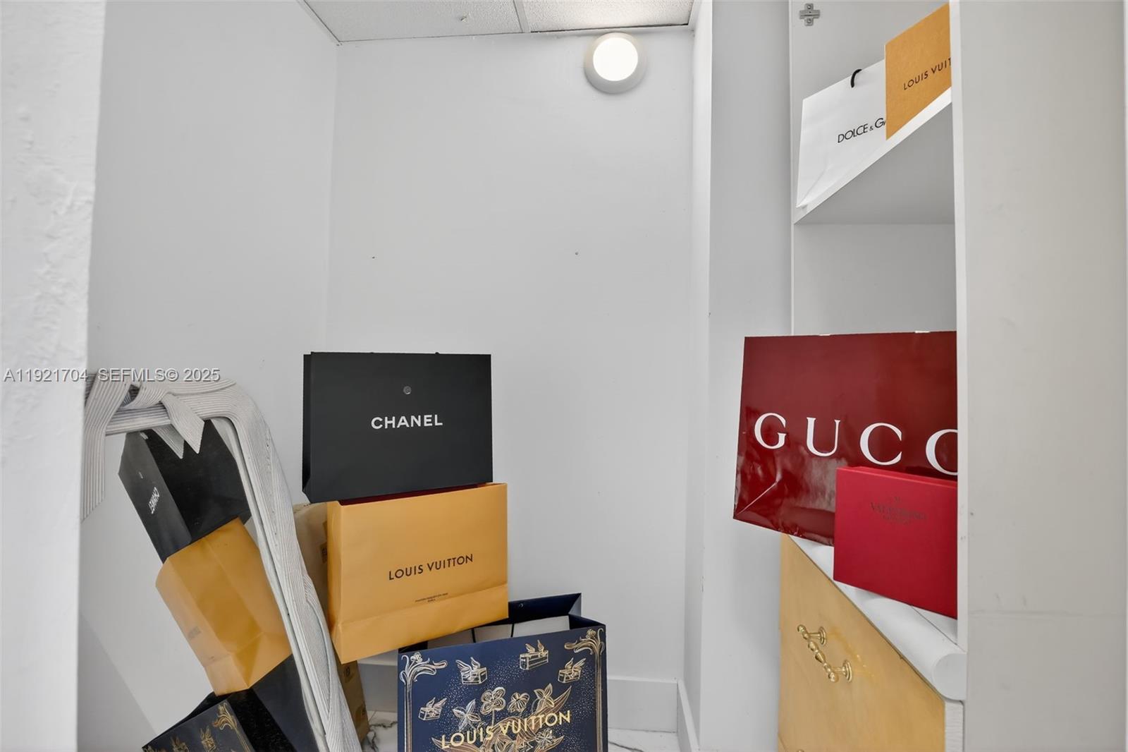 300 Bayview Dr # 308