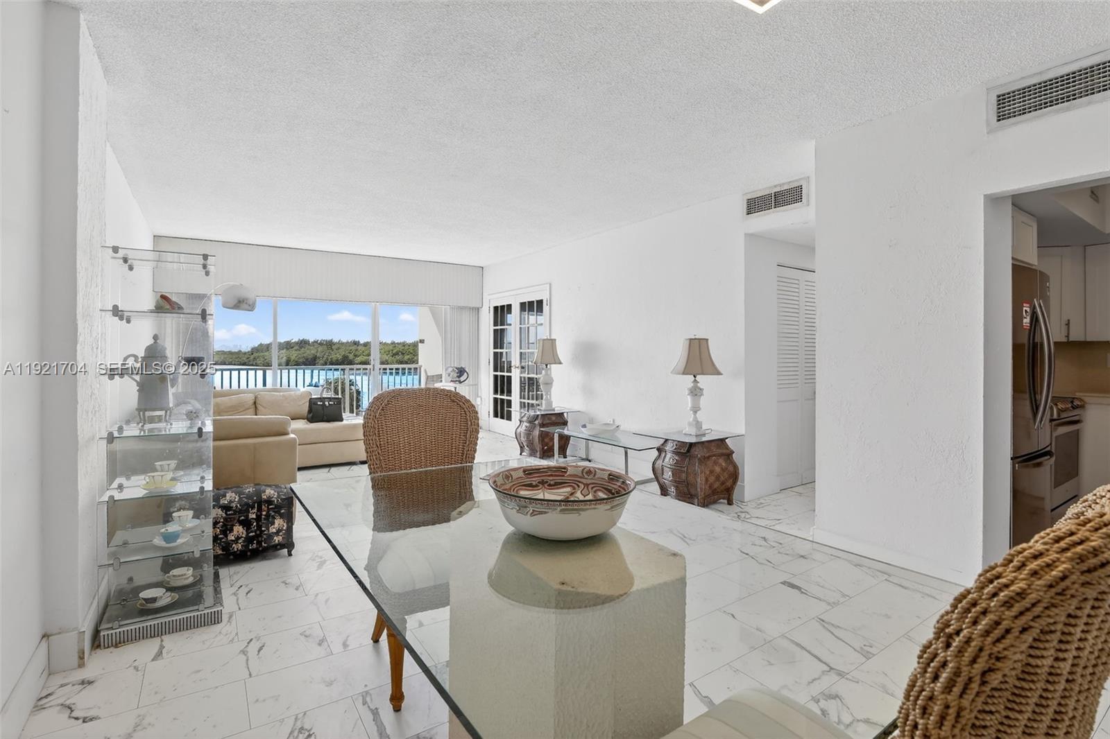 300 Bayview Dr # 308