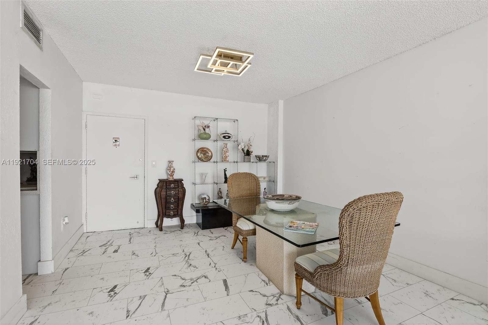 300 Bayview Dr # 308