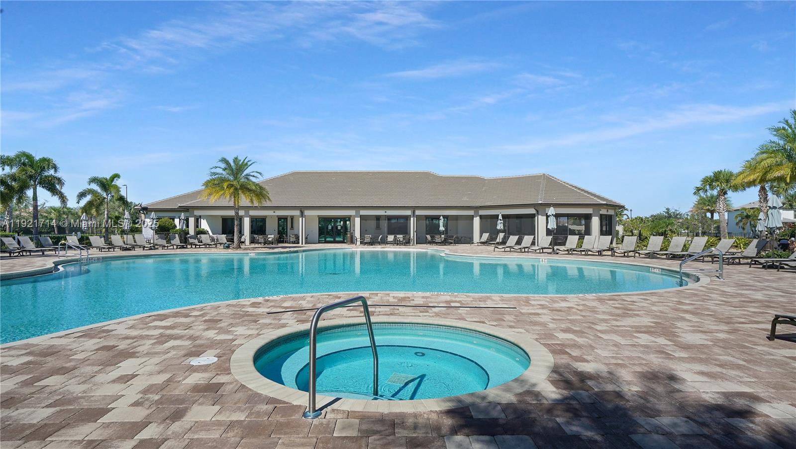 8605 Patron Ln