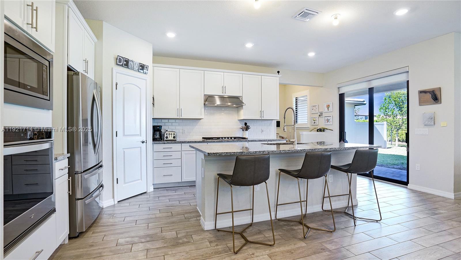 8605 Patron Ln