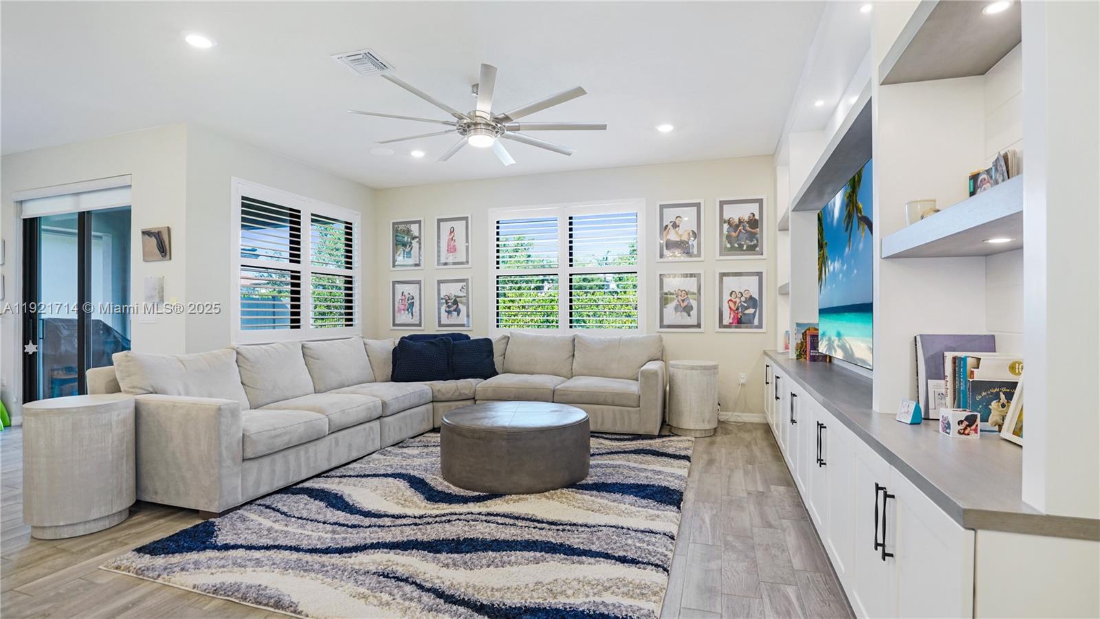 8605 Patron Ln
