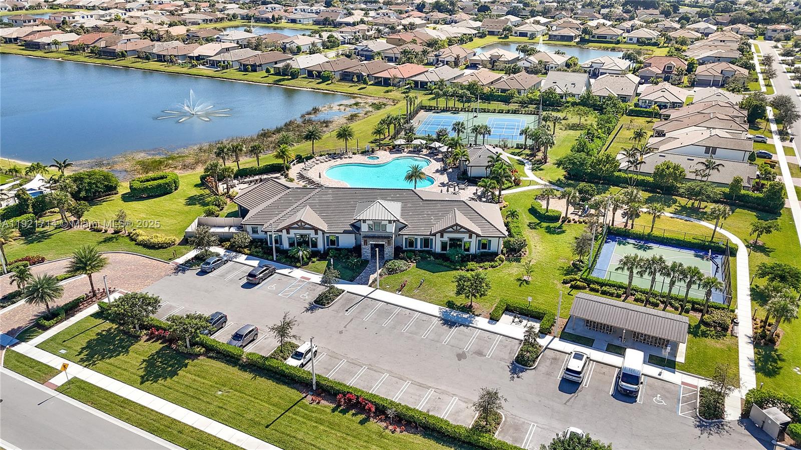 8605 Patron Ln