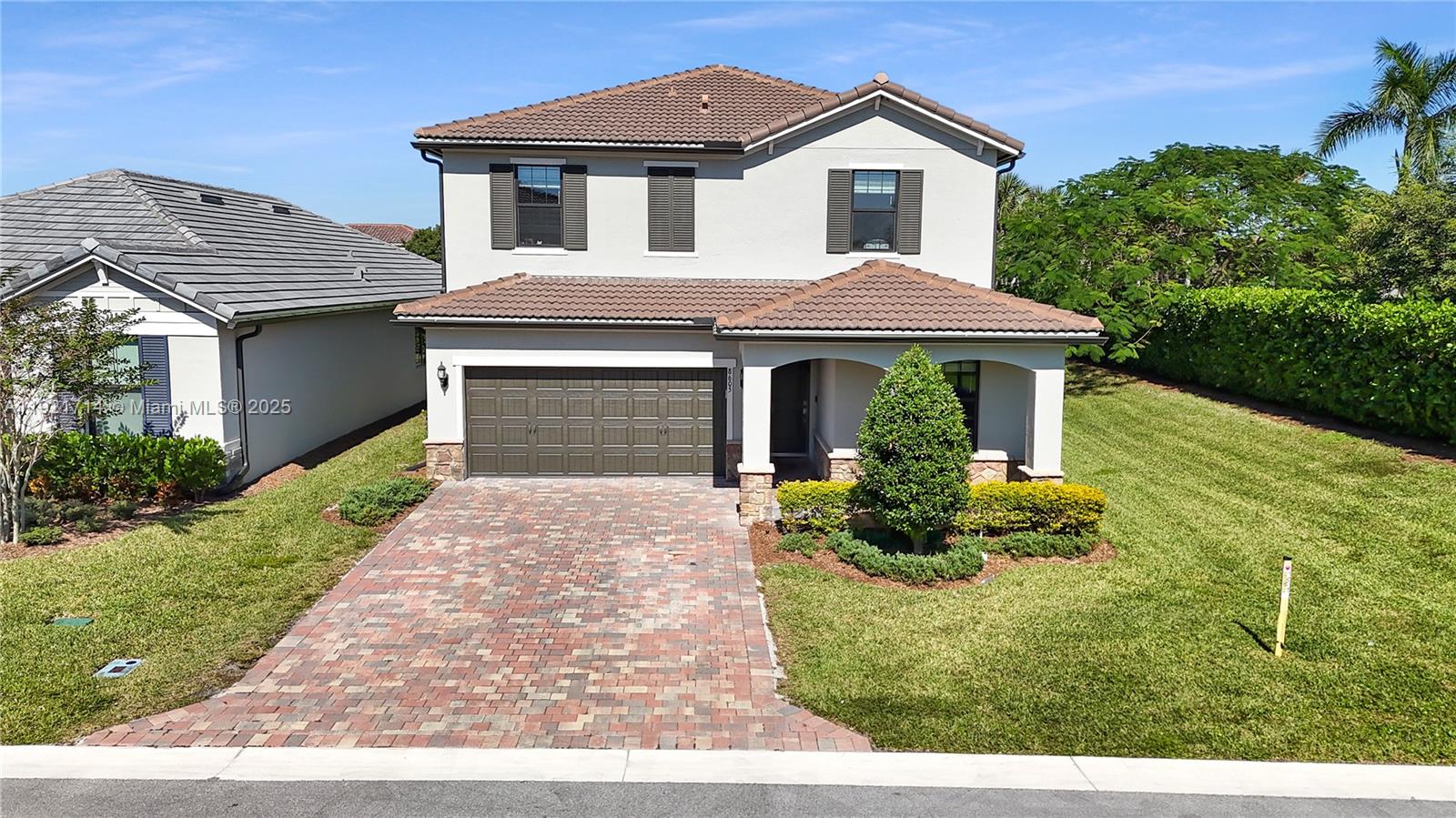 8605 Patron Ln