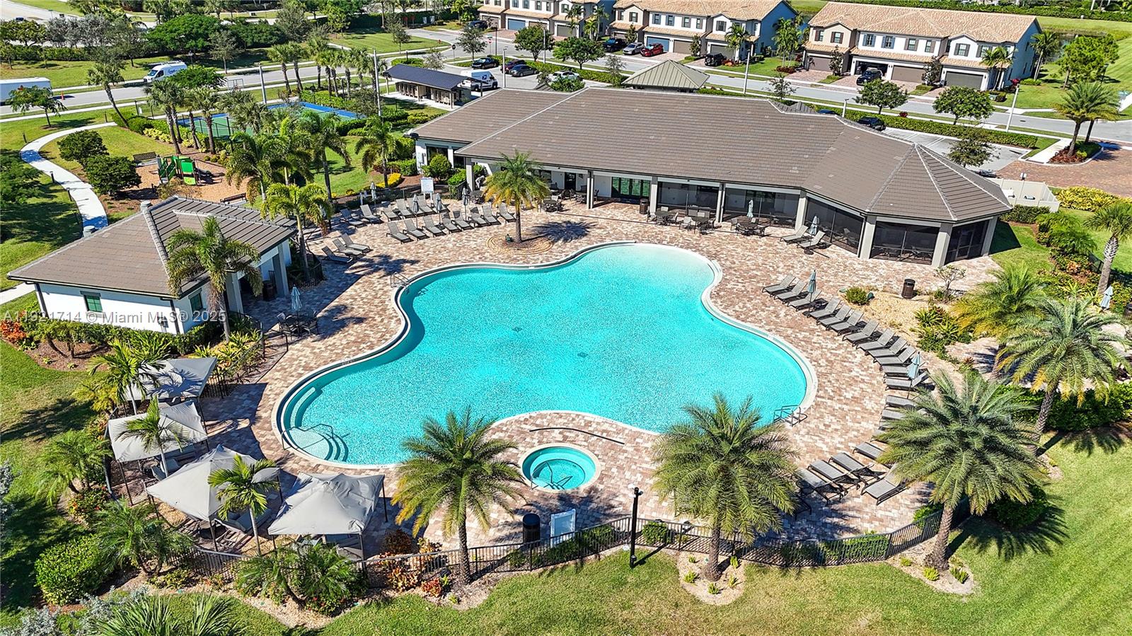 8605 Patron Ln