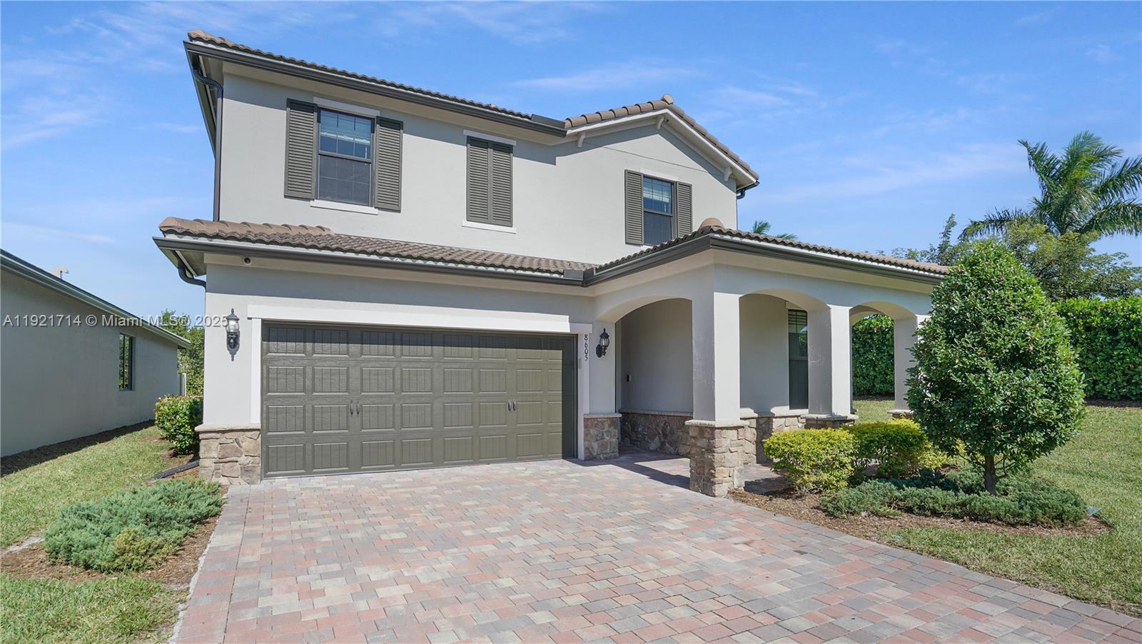 8605 Patron Ln