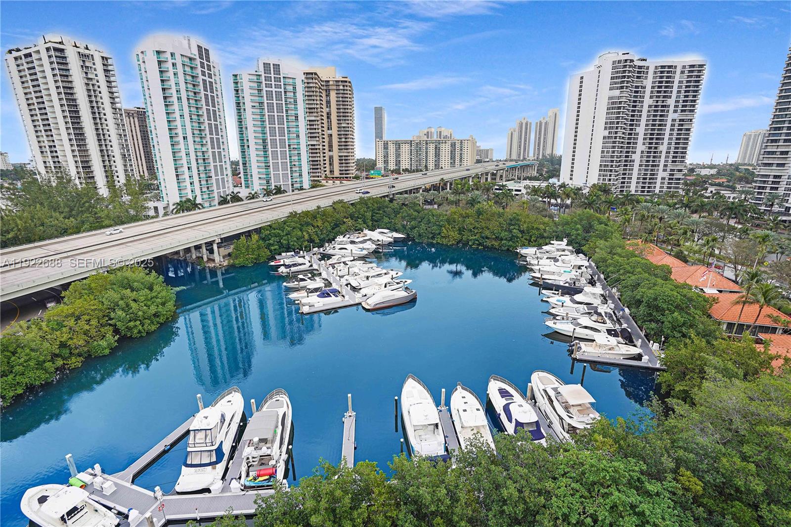 3500 Mystic Pointe Dr # 1206