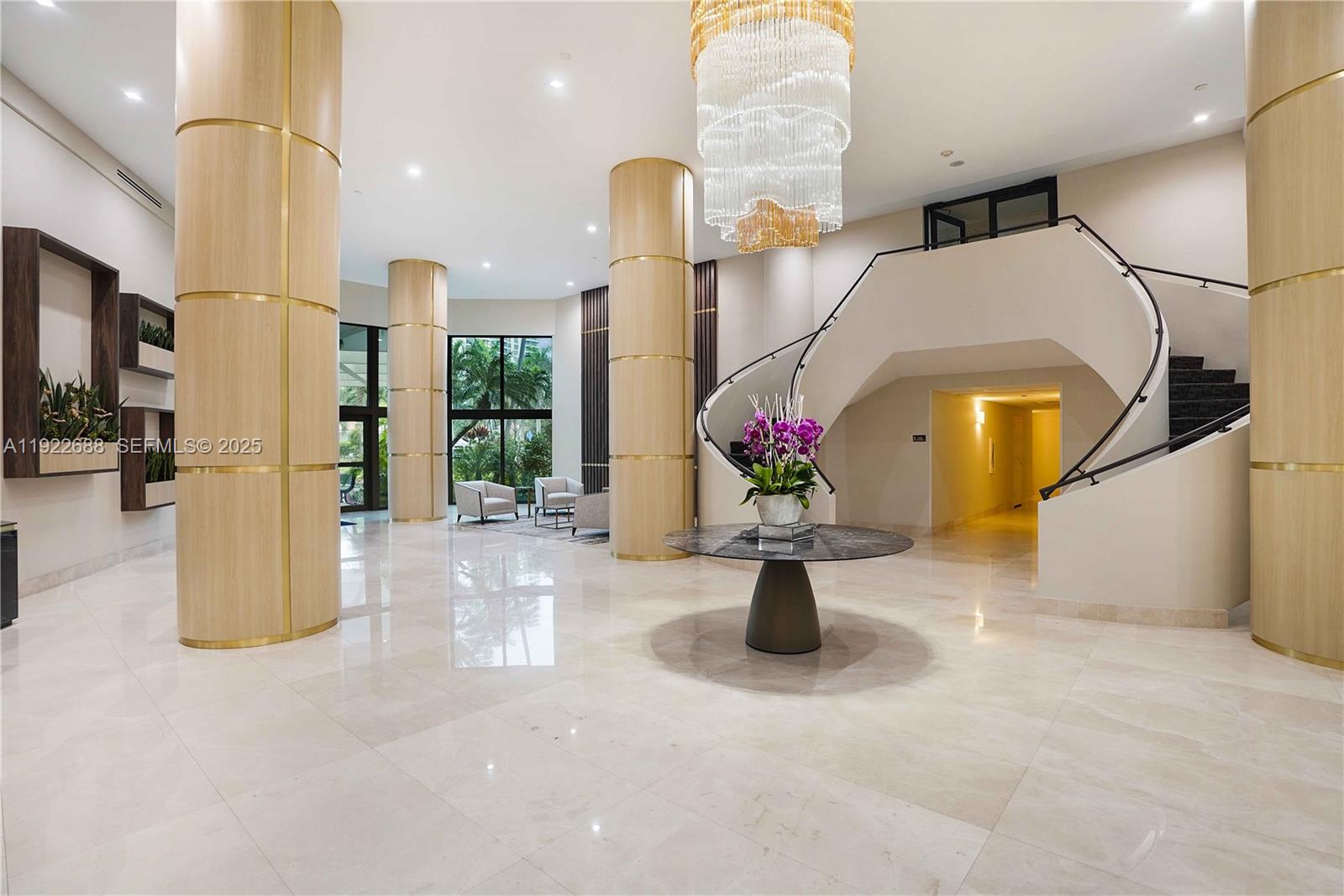 3500 Mystic Pointe Dr # 1206