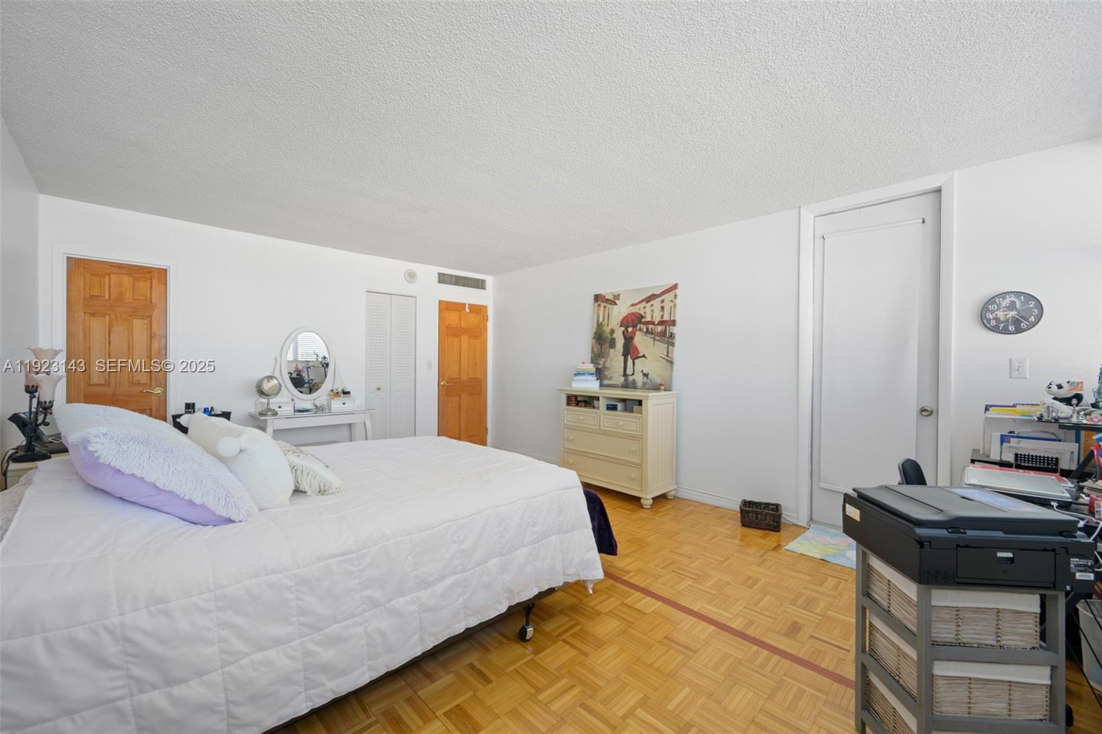 100 Golden Isles Dr # 1109