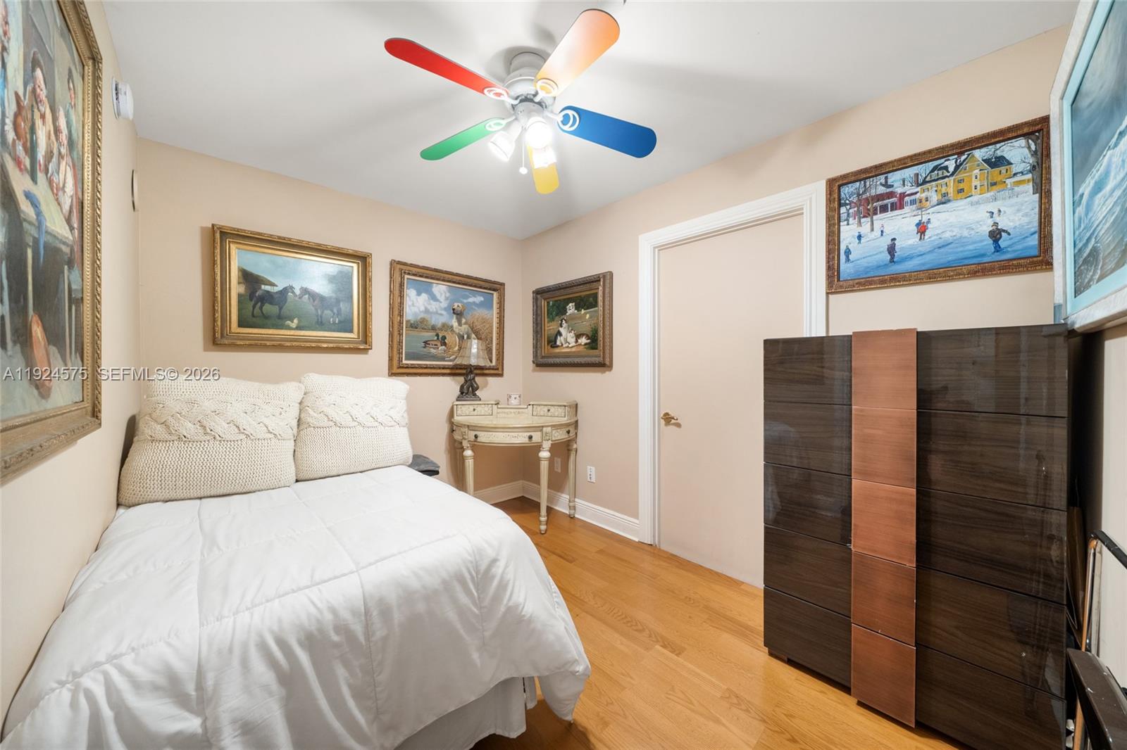 10225 Collins Ave # 404