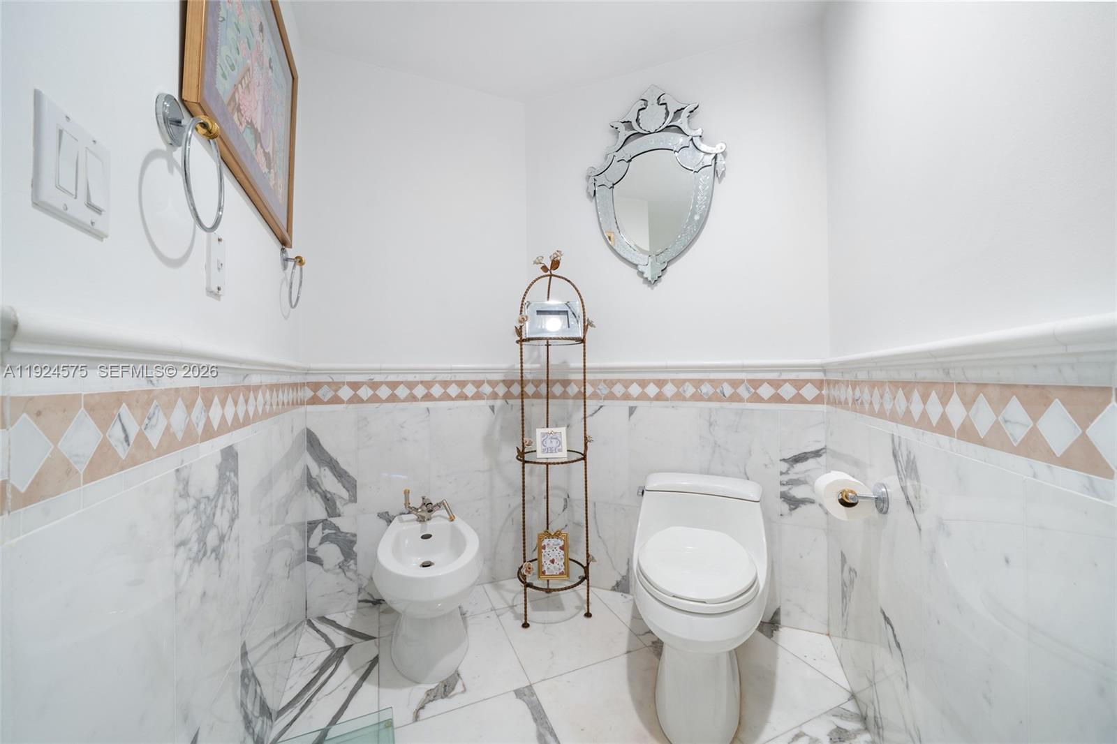 10225 Collins Ave # 404