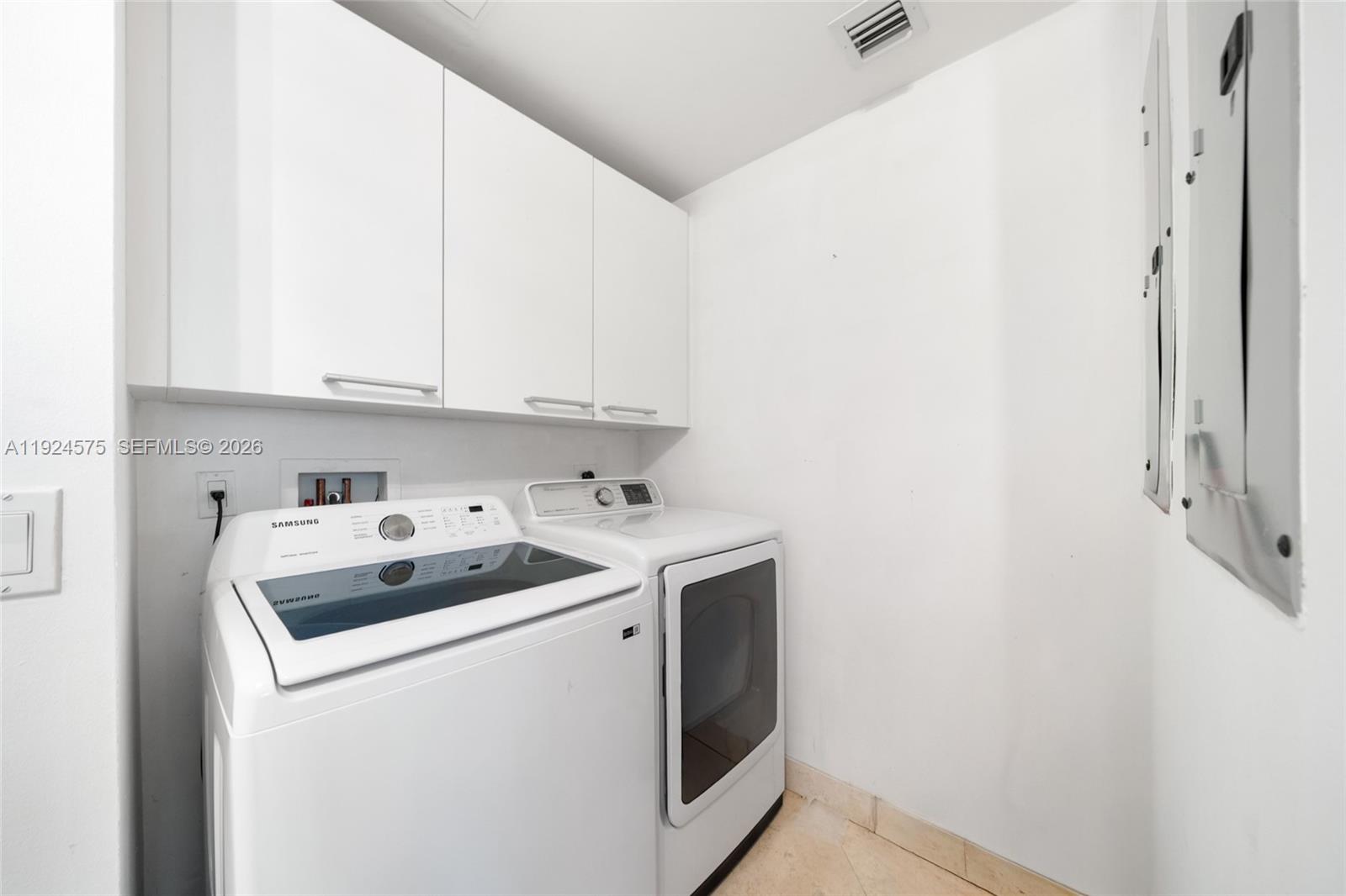 10225 Collins Ave # 404