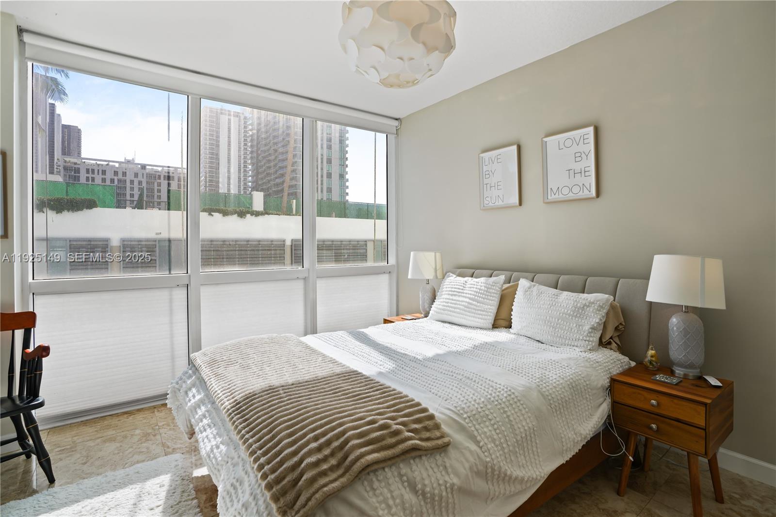 480 NE 30th St # 703