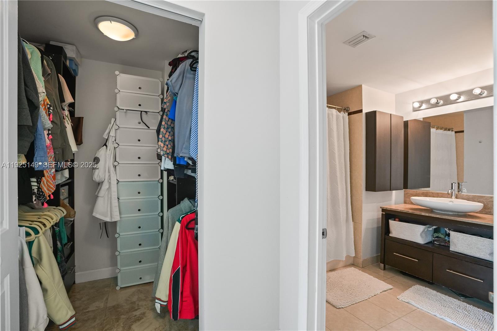 480 NE 30th St # 703