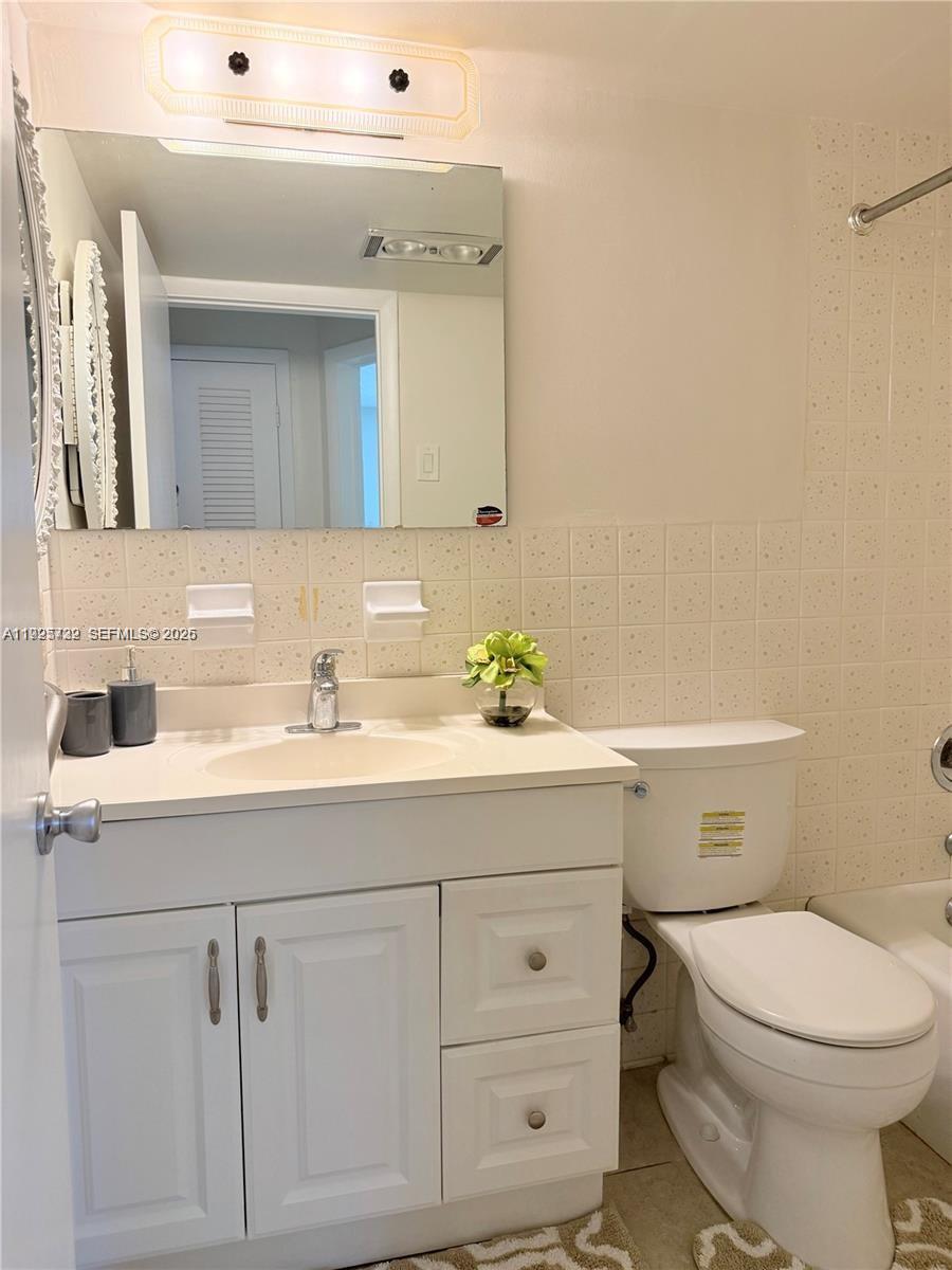 2081 S Ocean Dr # 308