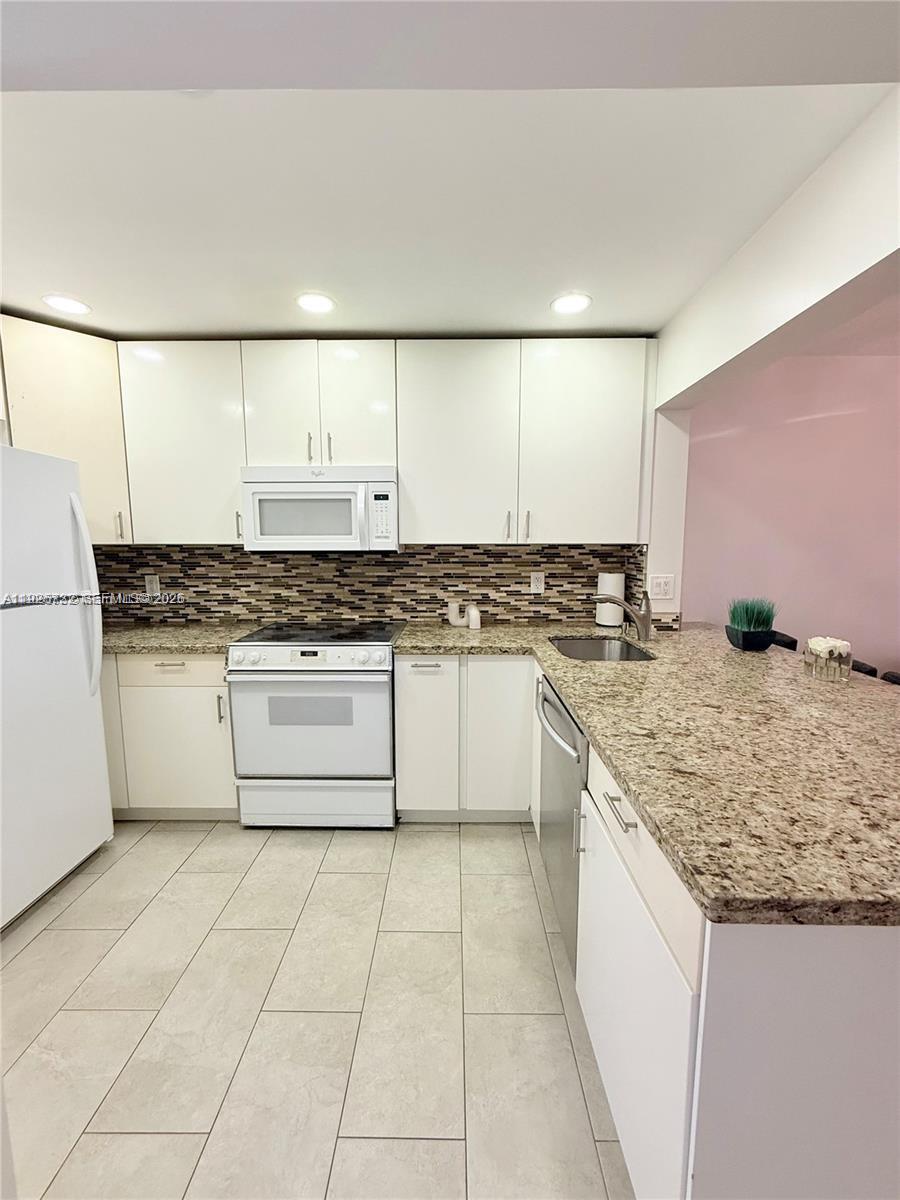 2081 S Ocean Dr # 308