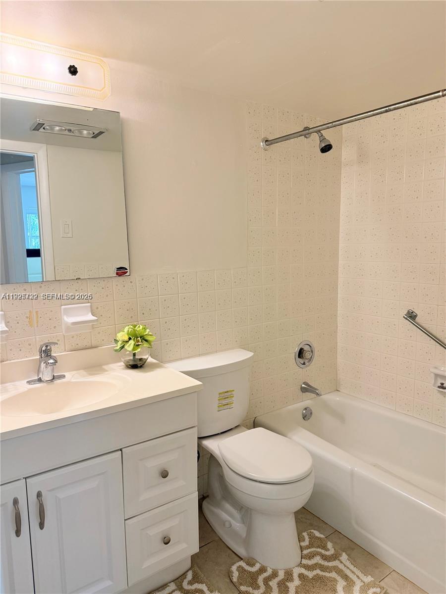 2081 S Ocean Dr # 308