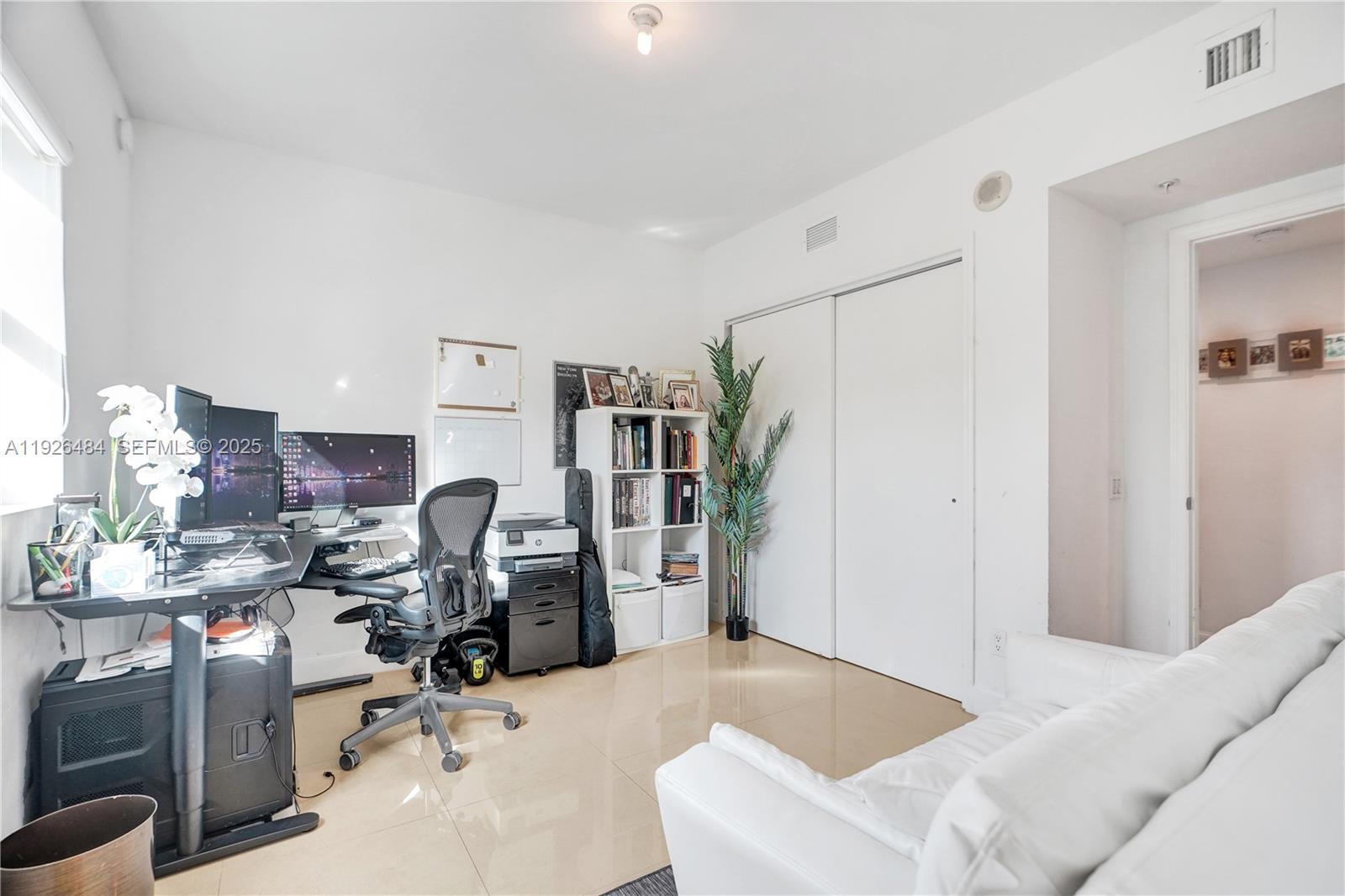 14951 Royal Oaks Ln # 401