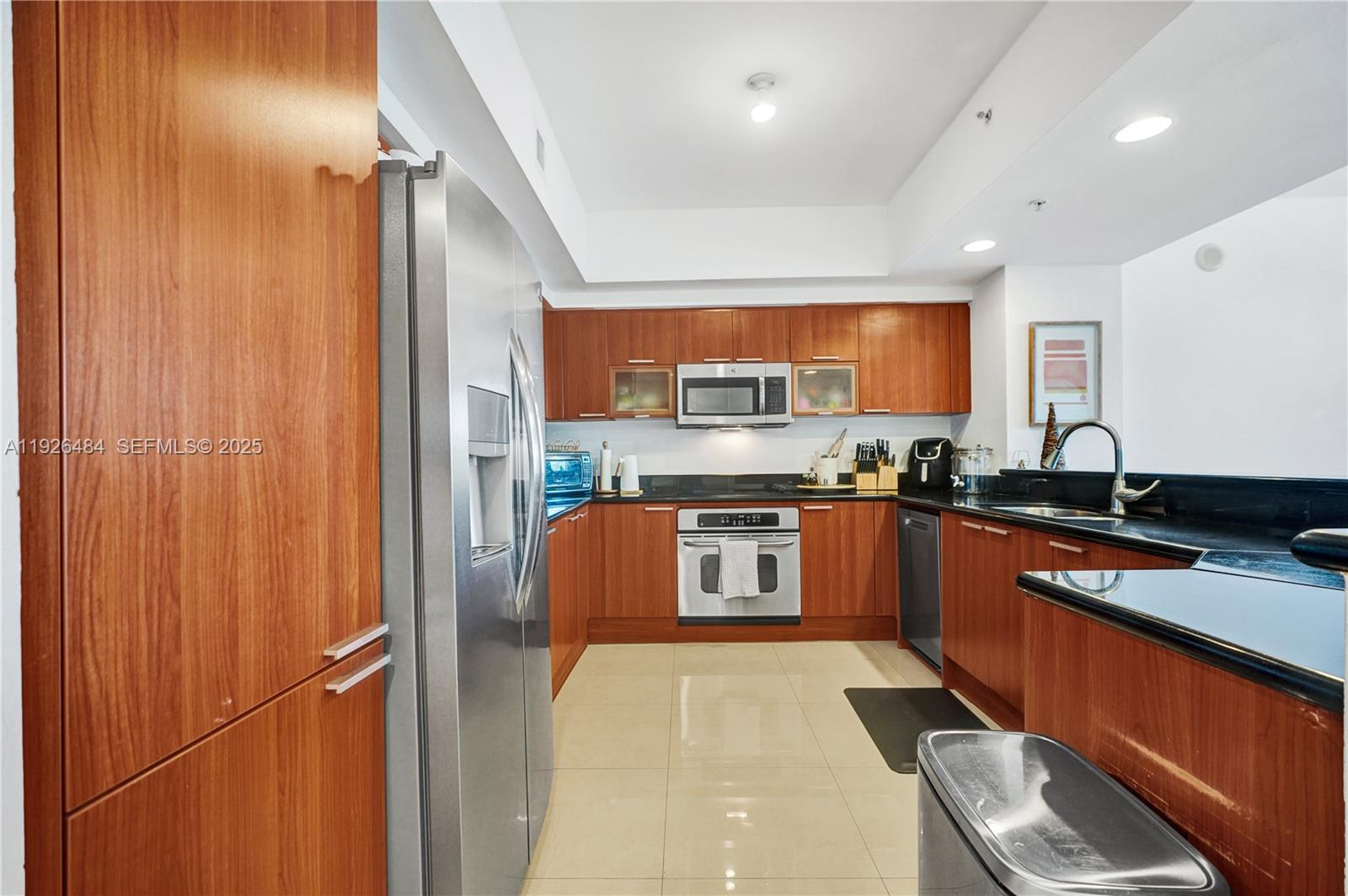 14951 Royal Oaks Ln # 401