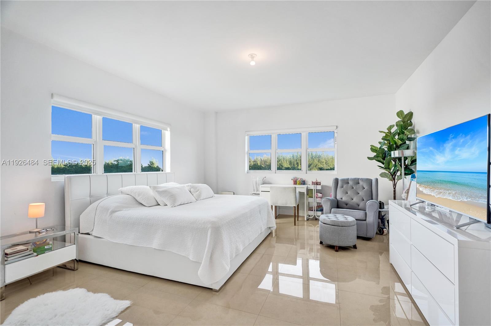 14951 Royal Oaks Ln # 401