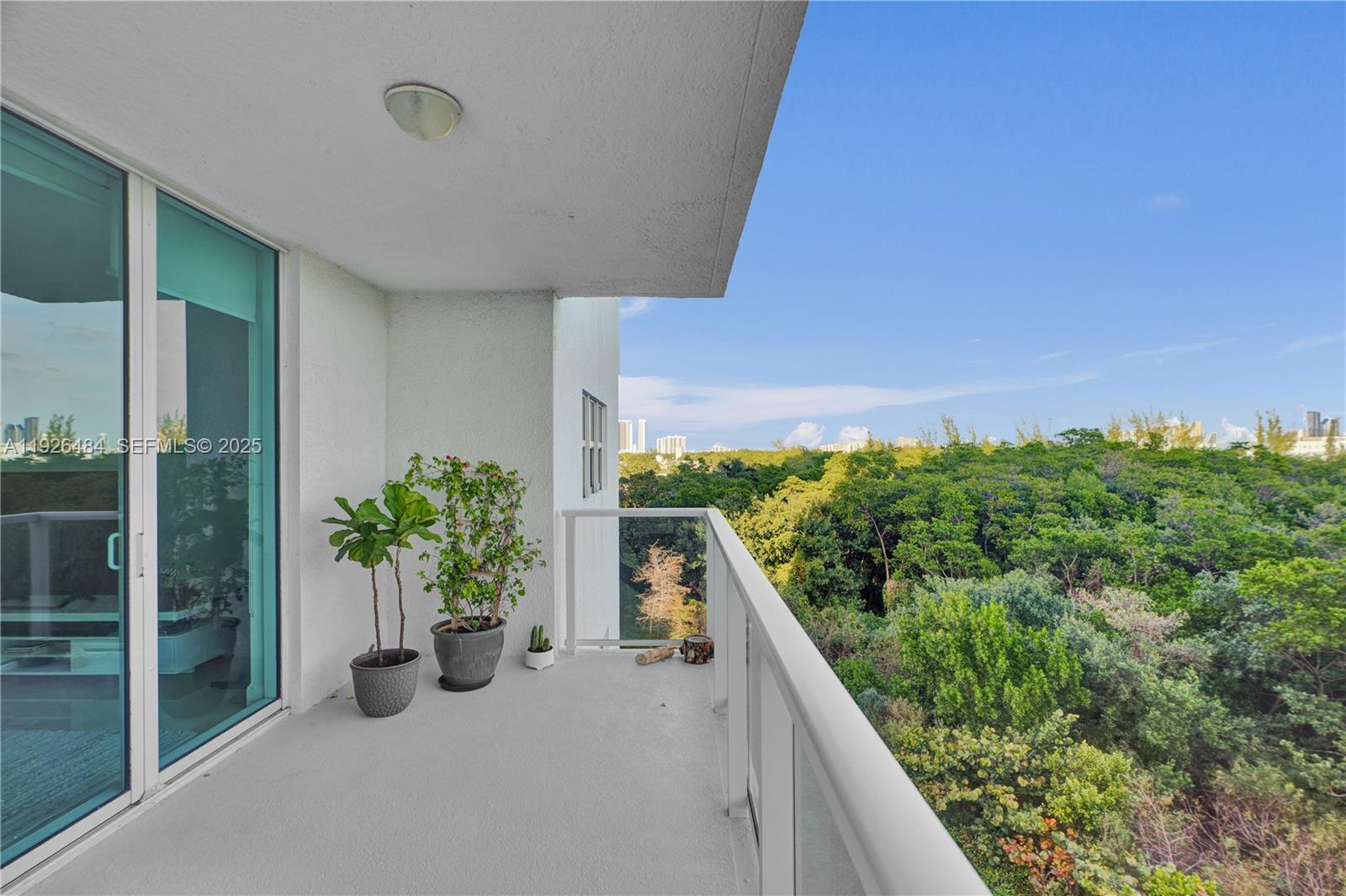 14951 Royal Oaks Ln # 401